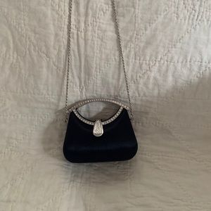 La Regale beaded clutch